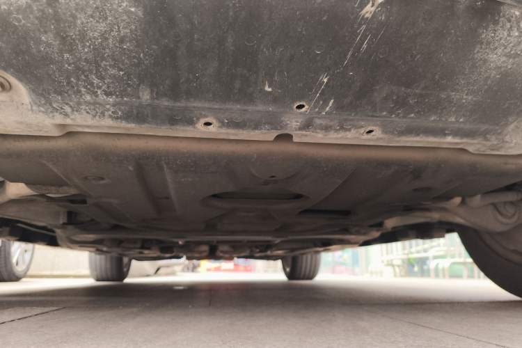 Used Mercedes-Benz M-Class 2012 ML 350 Luxury Edition Chassis Front