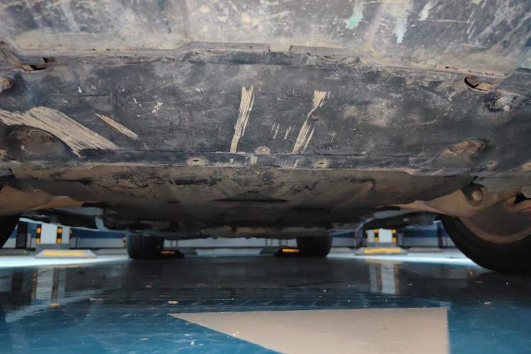 Used Mercedes-Benz M-Class 2012 ML 350 Luxury Edition Chassis Front