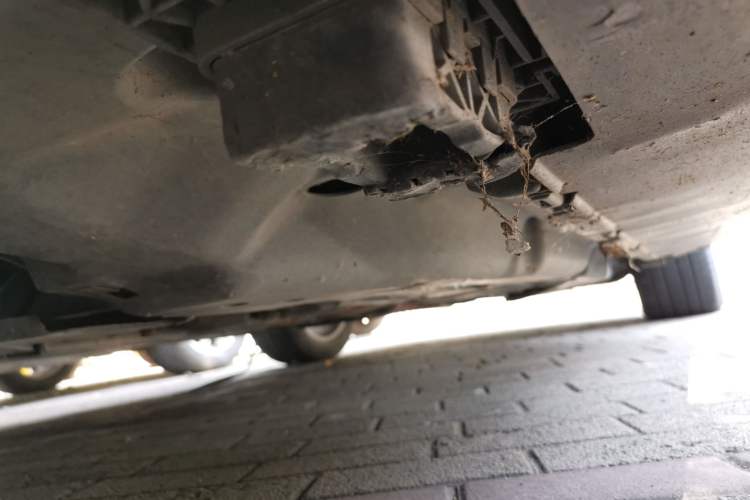 Used Mercedes-Benz M-Class 2012 ML 350 Luxury Edition Chassis Front Left
