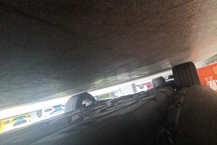 Used Mercedes-Benz M-Class 2012 ML 300 Chassis Front Left