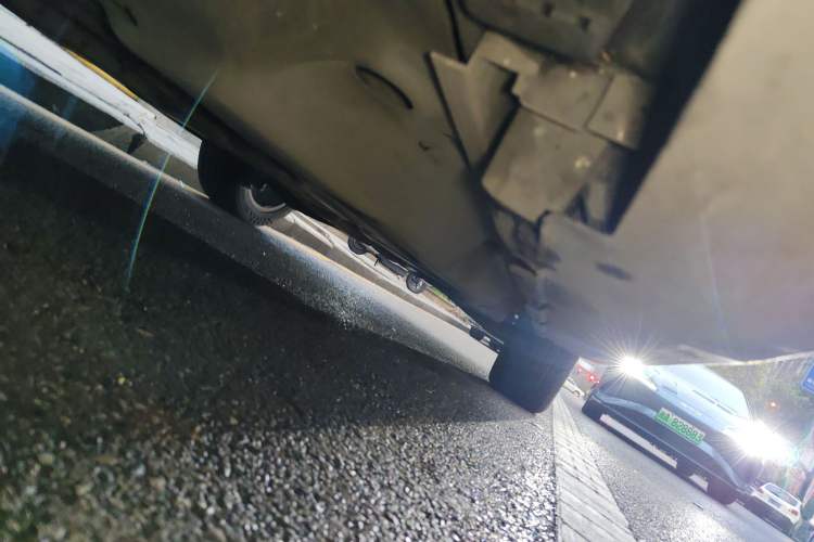 Used Mercedes-Benz M-Class 2012 ML 300 Chassis Front Left