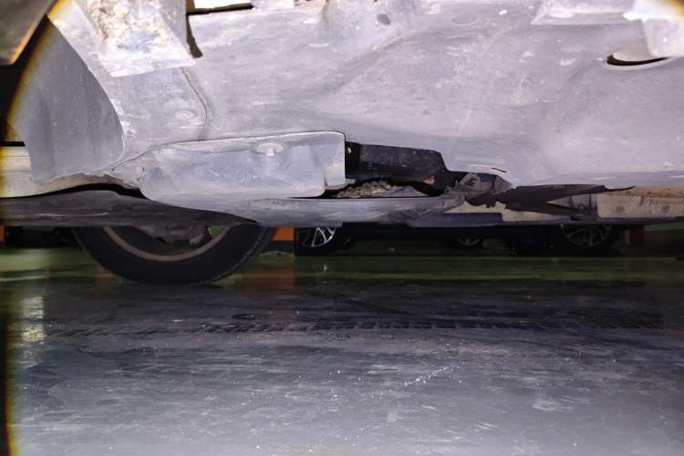 Used Mercedes-Benz M-Class 2012 ML 300 Chassis Front Left
