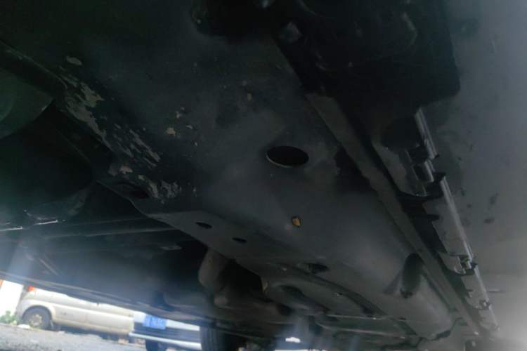 Used Mercedes-Benz M-Class 2012 ML 350 Sport Edition Chassis Front Left