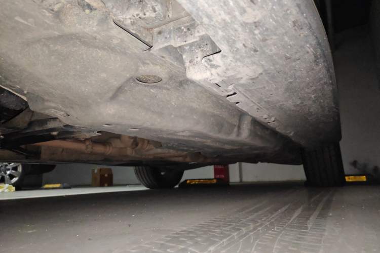 Used Mercedes-Benz M-Class 2012 ML 300 Chassis Front Left
