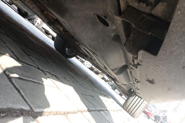 Used Mercedes-Benz M-Class 2012 ML 300 Chassis Front Left