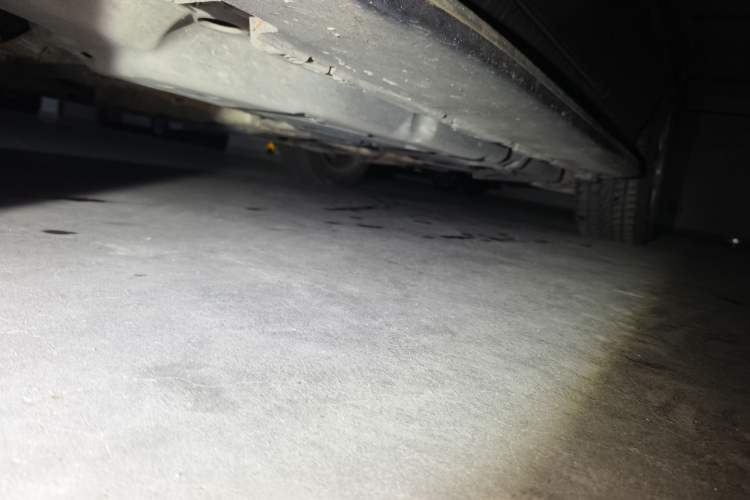 Used Mercedes-Benz M-Class 2012 ML 350 Luxury Edition Chassis Front Left
