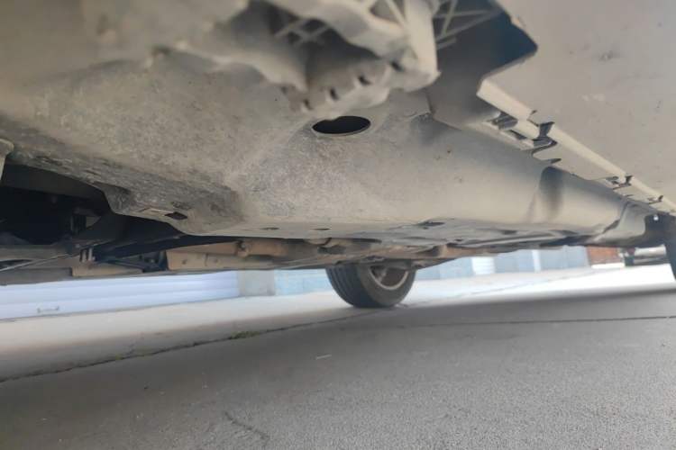 Used Mercedes-Benz M-Class 2012 ML 350 Sport Edition Chassis Front Left