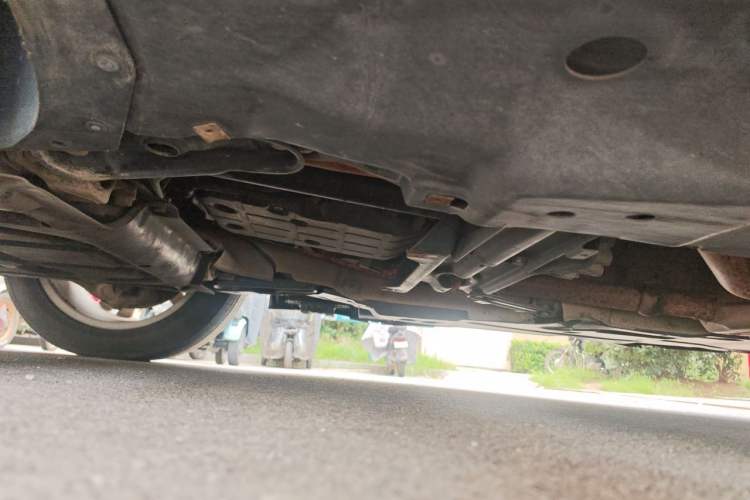Used Mercedes-Benz M-Class 2012 ML 350 Sport Edition Chassis Front Left