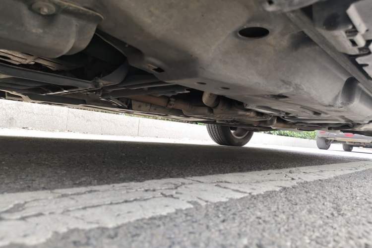 Used Mercedes-Benz M-Class 2012 ML 350 Sport Edition Chassis Front Left