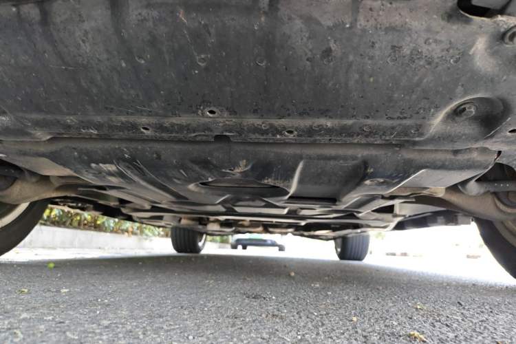 Used Mercedes-Benz M-Class 2012 ML 350 Sport Edition Chassis Front