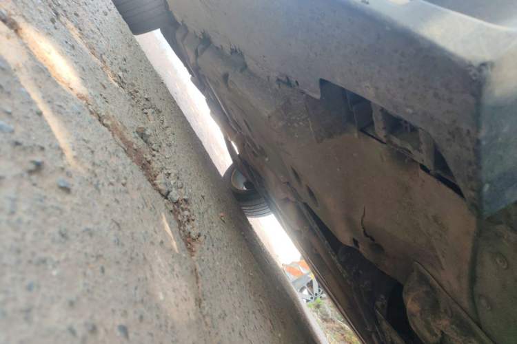 Used Mercedes-Benz M-Class 2012 ML 300 Chassis Front Right