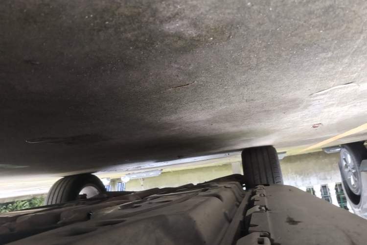 Used Mercedes-Benz M-Class 2012 ML 300 Chassis Front Right