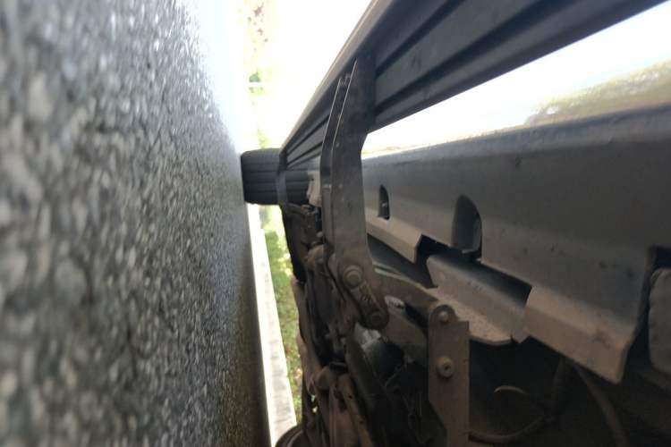 Used Mercedes-Benz M-Class 2012 ML 300 Chassis Front Right