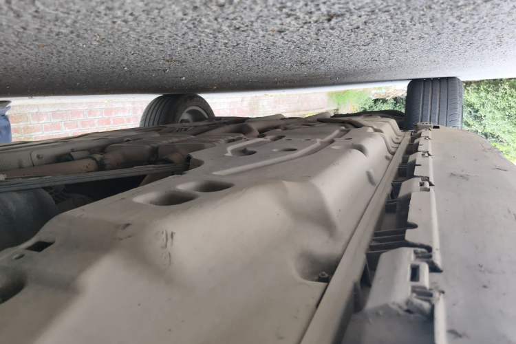 Used Mercedes-Benz M-Class 2012 ML 350 Luxury Edition Chassis Front Right