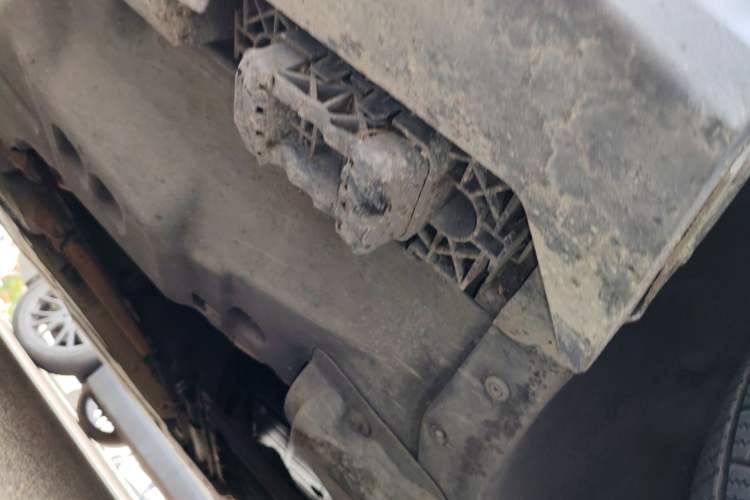Used Mercedes-Benz M-Class 2012 ML 350 Sport Edition Chassis Front Right