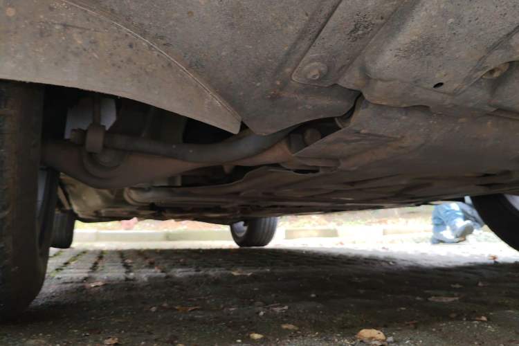 Used Mercedes-Benz M-Class 2012 ML 350 Luxury Edition Chassis Front Right