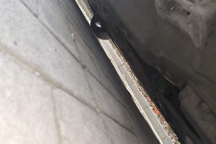 Used Mercedes-Benz M-Class 2012 ML 350 Sport Edition Chassis Front Right