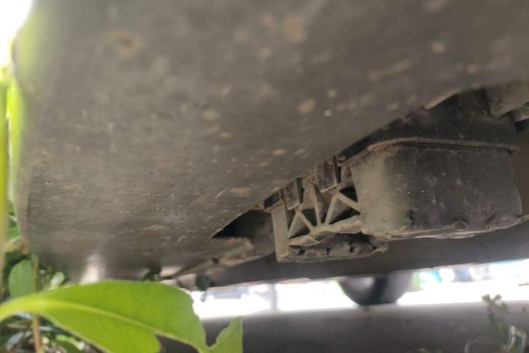 Used Mercedes-Benz M-Class 2012 ML 350 Sport Edition Chassis Front Right