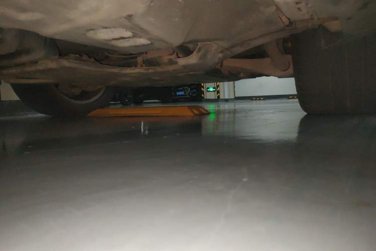 Used Mercedes-Benz M-Class 2012 ML 300 Chassis Front Right