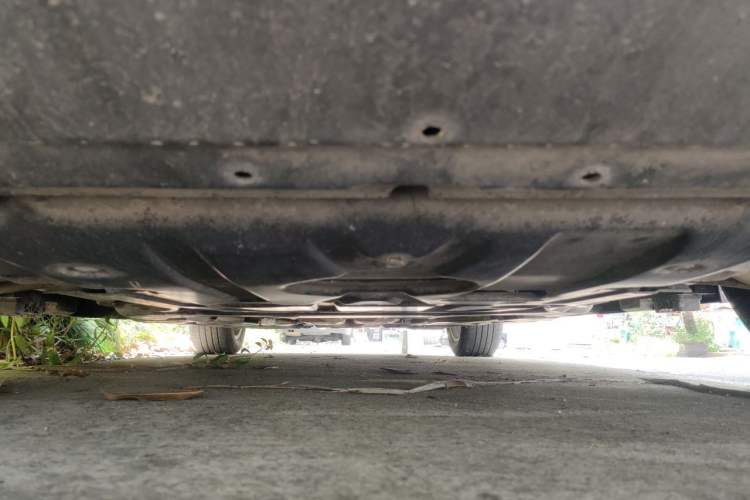 Used Mercedes-Benz M-Class 2012 ML 350 Sport Edition Chassis Front