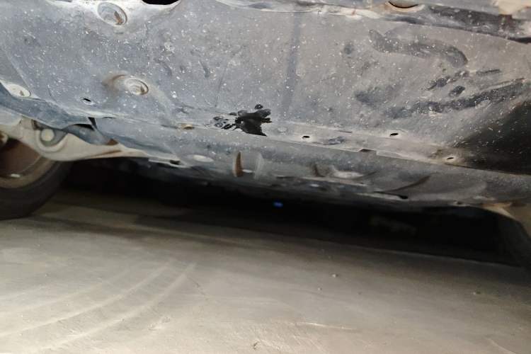 Used Mercedes-Benz M-Class 2012 ML 350 Luxury Edition Chassis Front