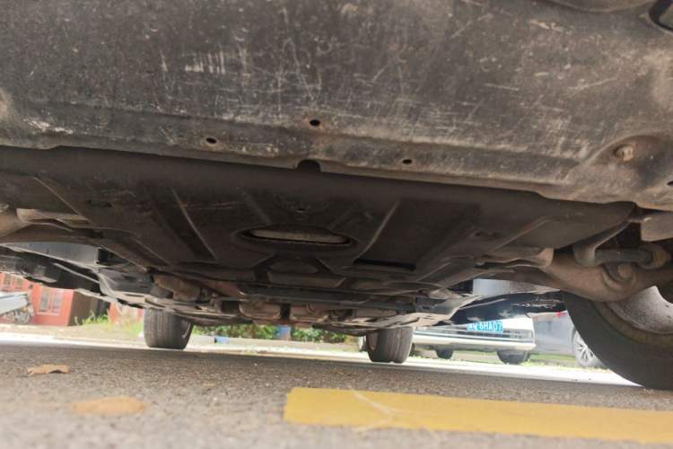 Used Mercedes-Benz M-Class 2012 ML 350 Sport Edition Chassis Front