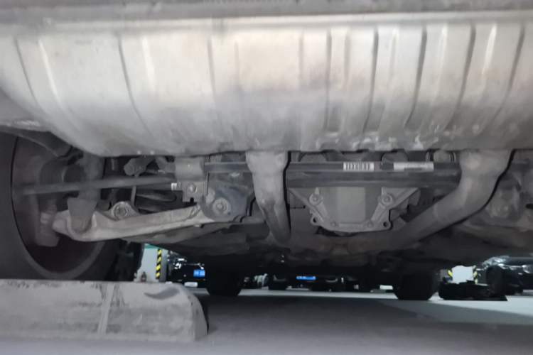 Used Mercedes-Benz M-Class 2012 ML 300 Chassis Rear