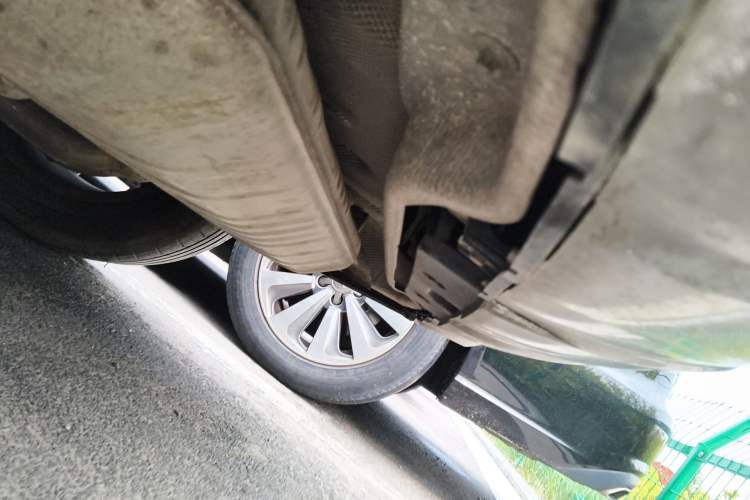 Used Mercedes-Benz M-Class 2012 ML 350 Sport Edition Chassis Rear