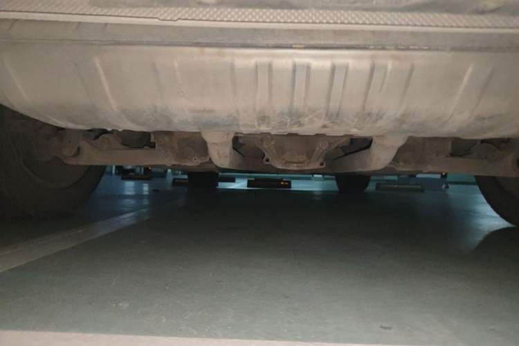 Used Mercedes-Benz M-Class 2012 ML 350 Luxury Edition Chassis Rear