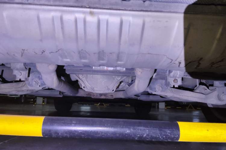 Used Mercedes-Benz M-Class 2012 ML 350 Luxury Edition Chassis Rear