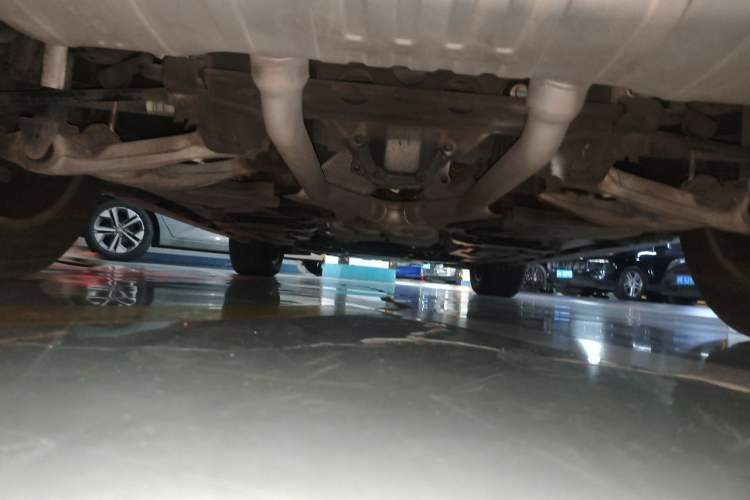 Used Mercedes-Benz M-Class 2012 ML 350 Luxury Edition Chassis Rear