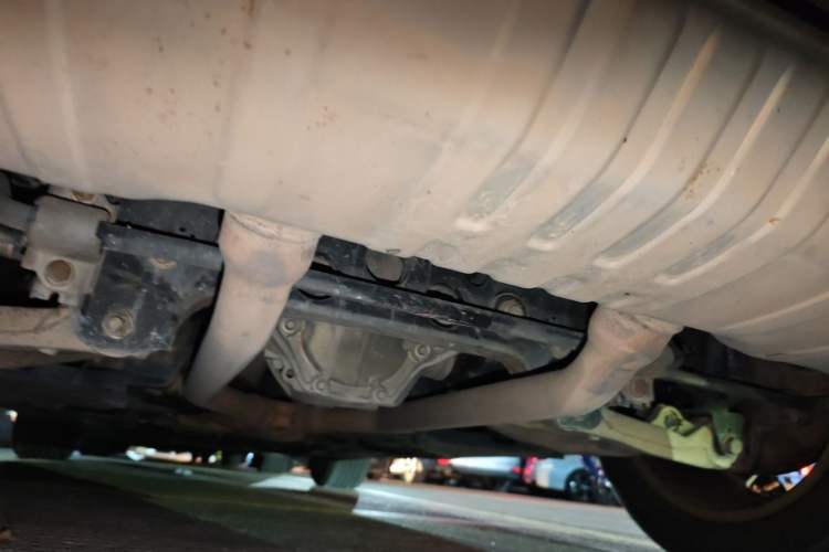 Used Mercedes-Benz M-Class 2012 ML 350 Luxury Edition Chassis Rear