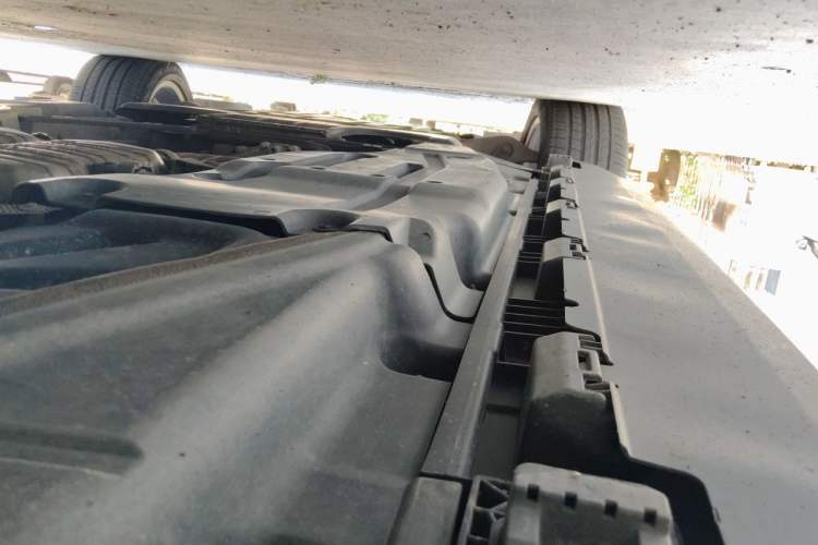 Used Mercedes-Benz M-Class 2012 ML 350 Luxury Edition Chassis Rear Left