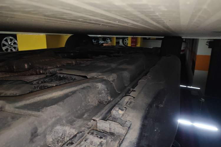 Used Mercedes-Benz M-Class 2012 ML 300 Chassis Rear Left