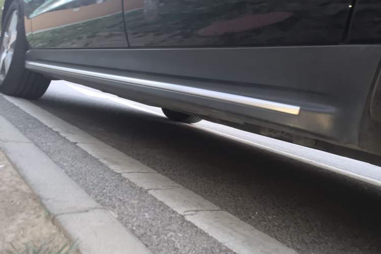 Used Mercedes-Benz M-Class 2012 ML 350 Luxury Edition Chassis Rear Left
