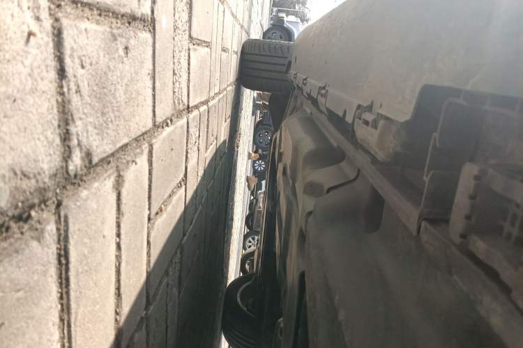 Used Mercedes-Benz M-Class 2012 ML 300 Chassis Rear Left