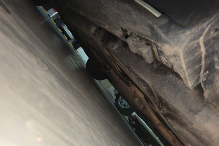 Used Mercedes-Benz M-Class 2012 ML 350 Luxury Edition Chassis Rear Left