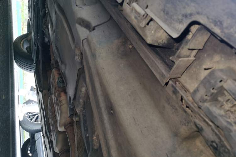 Used Mercedes-Benz M-Class 2012 ML 350 Luxury Edition Chassis Rear Left