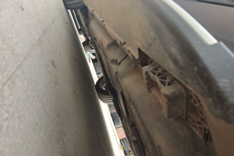 Used Mercedes-Benz M-Class 2012 ML 350 Luxury Edition Chassis Rear Left