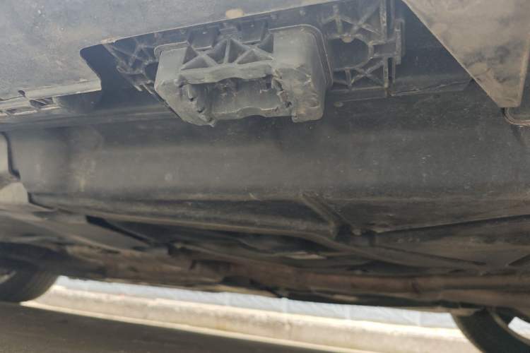 Used Mercedes-Benz M-Class 2012 ML 350 Sport Edition Chassis Rear Left