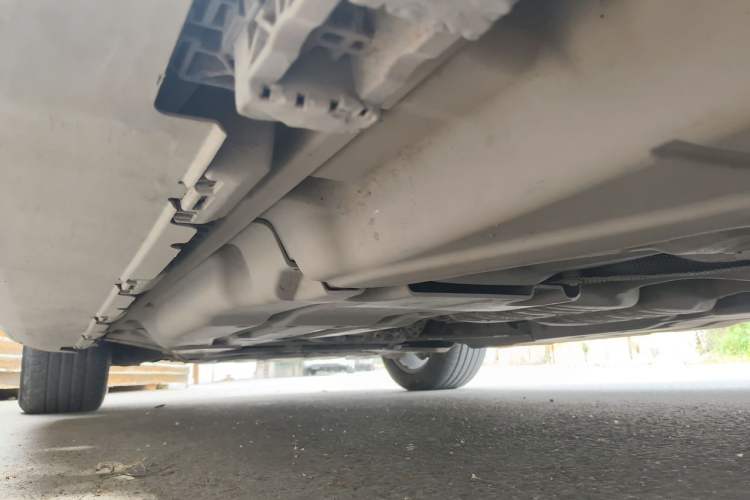 Used Mercedes-Benz M-Class 2012 ML 350 Luxury Edition Chassis Rear Left