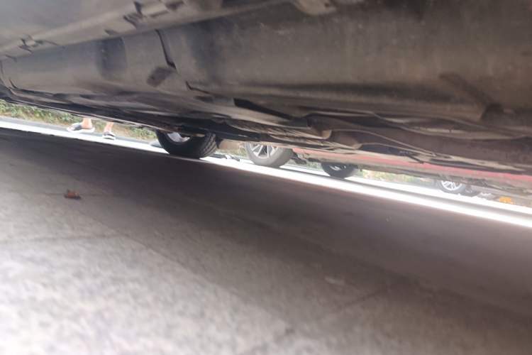 Used Mercedes-Benz M-Class 2012 ML 350 Sport Edition Chassis Rear Left