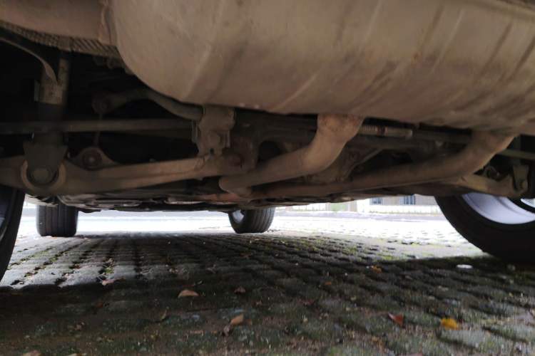 Used Mercedes-Benz M-Class 2012 ML 350 Luxury Edition Chassis Rear Left
