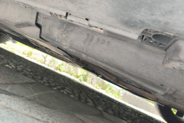 Used Mercedes-Benz M-Class 2012 ML 350 Sport Edition Chassis Rear Left