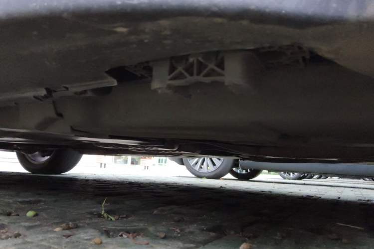 Used Mercedes-Benz M-Class 2012 ML 350 Sport Edition Chassis Rear Left
