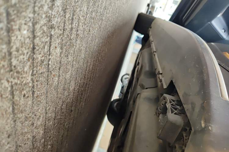 Used Mercedes-Benz M-Class 2012 ML 350 Luxury Edition Chassis Rear Left