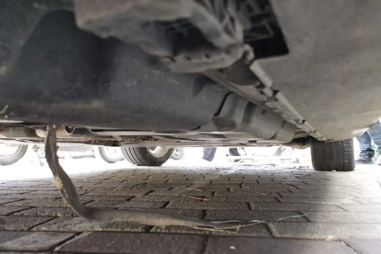 Used Mercedes-Benz M-Class 2012 ML 350 Luxury Edition Chassis Rear Right
