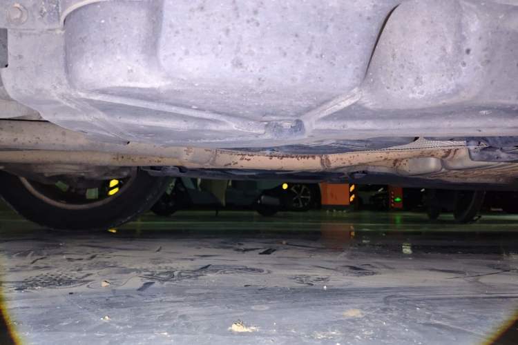 Used Mercedes-Benz M-Class 2012 ML 300 Chassis Rear Right