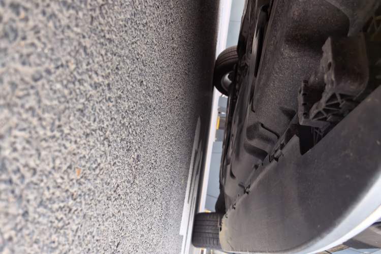 Used Mercedes-Benz M-Class 2012 ML 350 Luxury Edition Chassis Rear Right