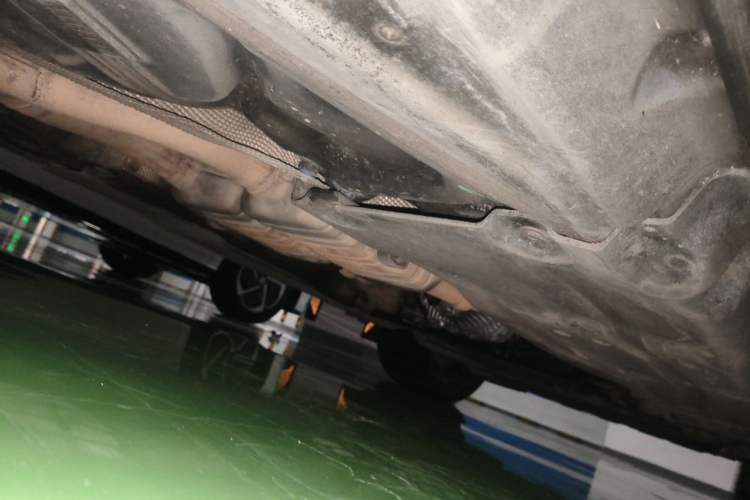 Used Mercedes-Benz M-Class 2012 ML 350 Luxury Edition Chassis Rear Right